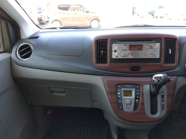 TOYOTA PIXIS EPOCH 2012 Image 31