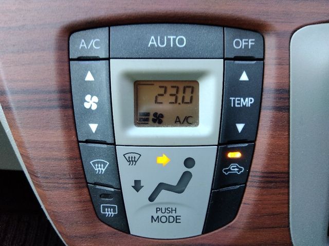 TOYOTA PIXIS EPOCH 2012 Image 31