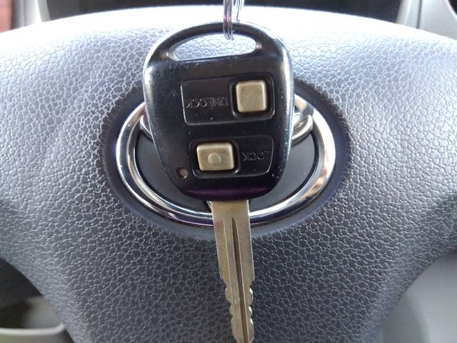 TOYOTA PIXIS EPOCH 2012 Image 31