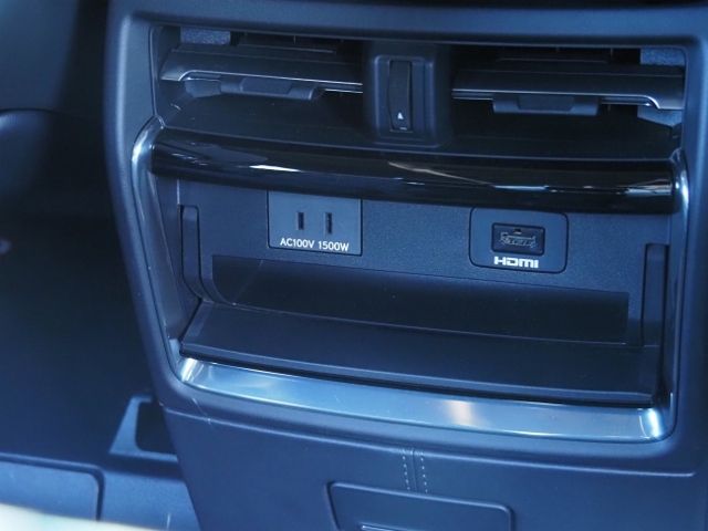 TOYOTA ALPHARD HYBRID 4WD 2023 Image 31