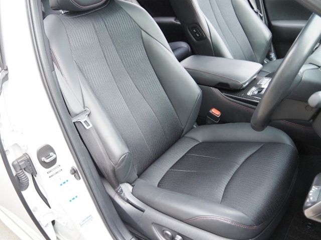 TOYOTA CROWN SEDAN HYBRID 4 2021 Image 31