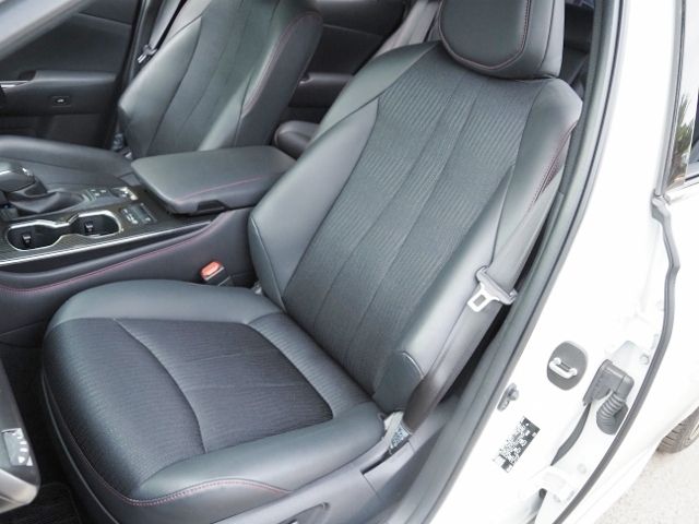 TOYOTA CROWN SEDAN HYBRID 4 2021 Image 31