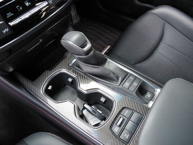 TOYOTA CROWN SEDAN HYBRID 4 2021 Image 31