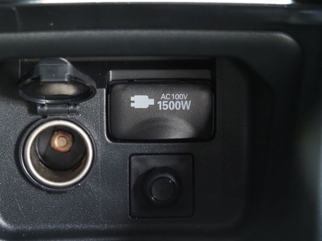 TOYOTA CROWN SEDAN HYBRID 4 2021 Image 31