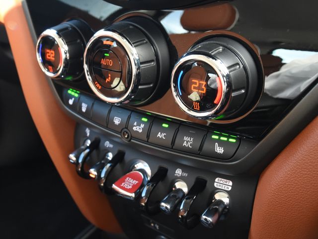 BMW MINI COOPER D CROSSO 2023 Image 31