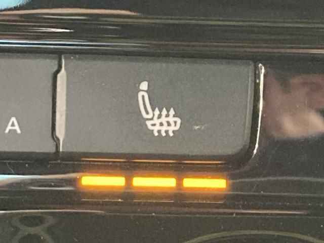 VOLKSWAGEN THE BEETL 2018 Image 31