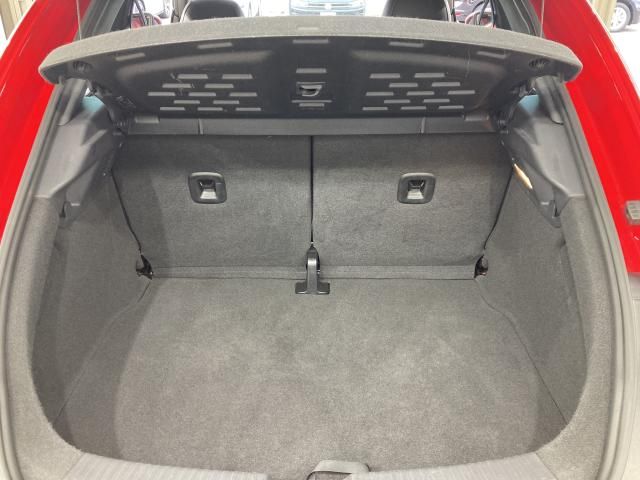VOLKSWAGEN THE BEETL 2018 Image 31