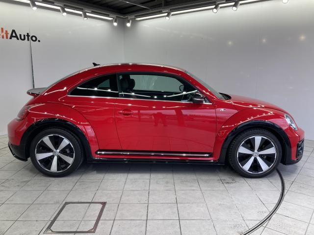 VOLKSWAGEN THE BEETL 2018 Image 31