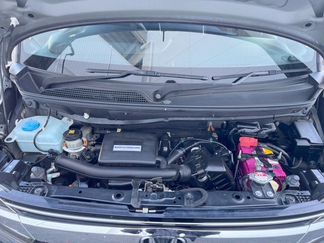 HONDA N BOX 2017 Image 31