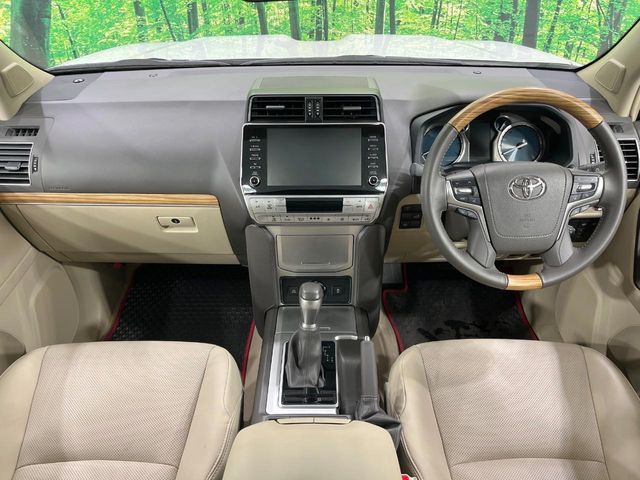 TOYOTA LANDCRUISER PRADO 2022 Image 31