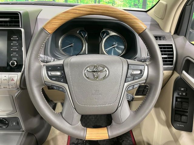 TOYOTA LANDCRUISER PRADO 2022 Image 31