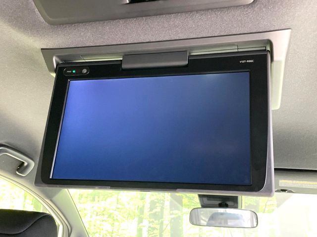 TOYOTA VOXY 2017 Image 31