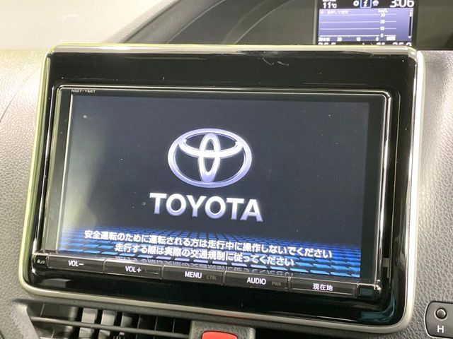TOYOTA VOXY 2017 Image 31
