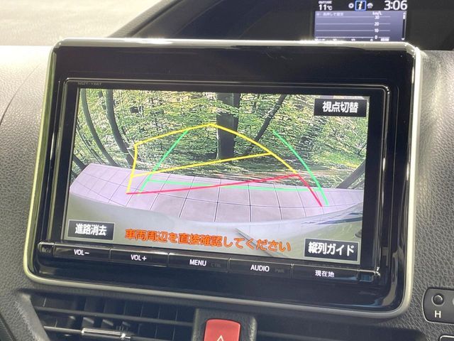 TOYOTA VOXY 2017 Image 31