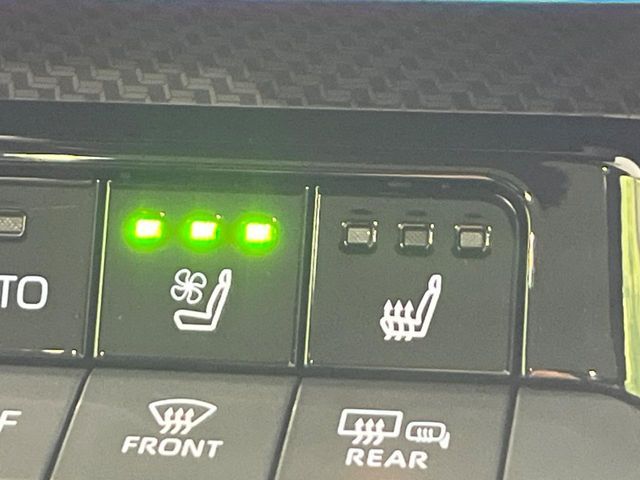 TOYOTA PRIUS 4WD 2025 Image 31