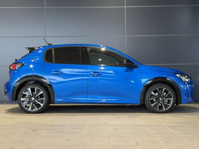 PEUGEOT 208 2022 Image 31