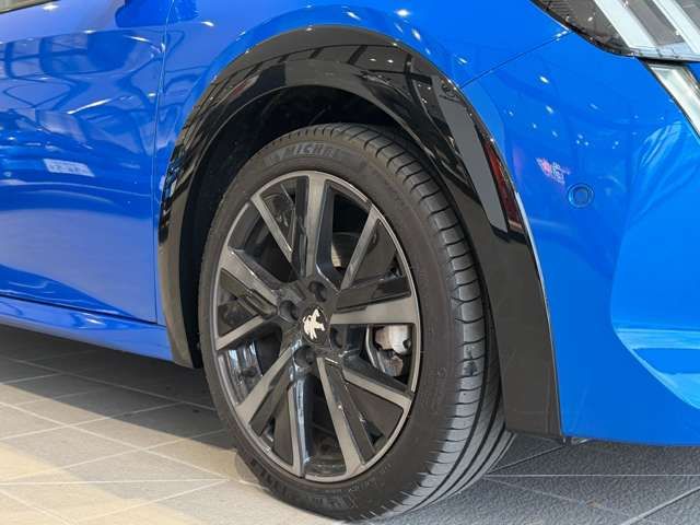 PEUGEOT 208 2022 Image 31