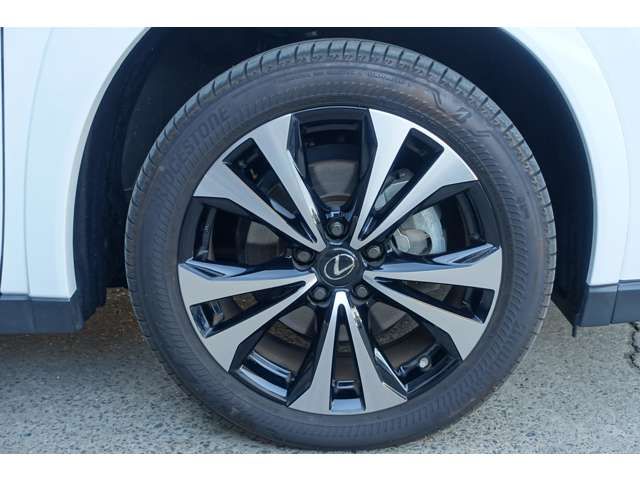 TOYOTA LEXUS UX200 2023 Image 31