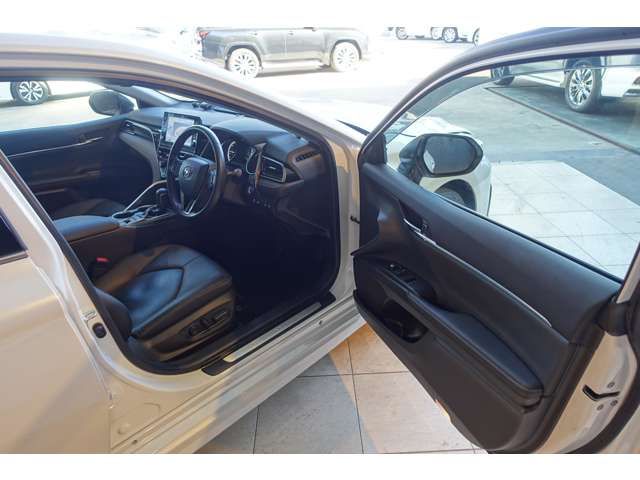 TOYOTA CAMRY HYBRID 2022 Image 31