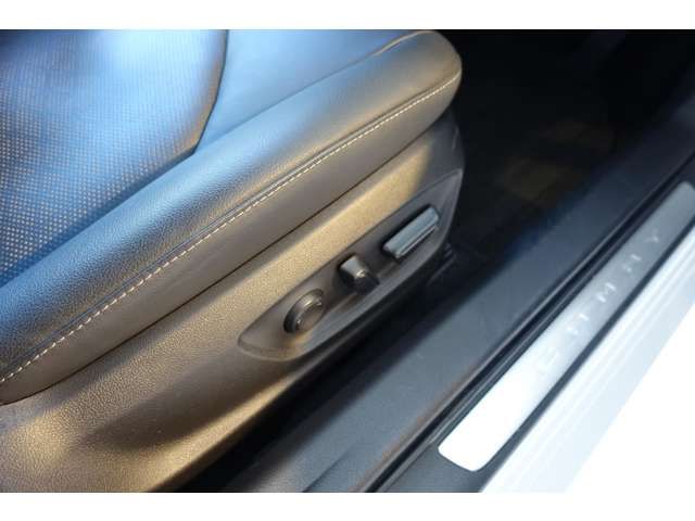 TOYOTA CAMRY HYBRID 2022 Image 31