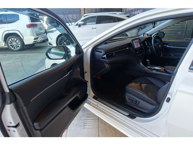 TOYOTA CAMRY HYBRID 2022 Image 31