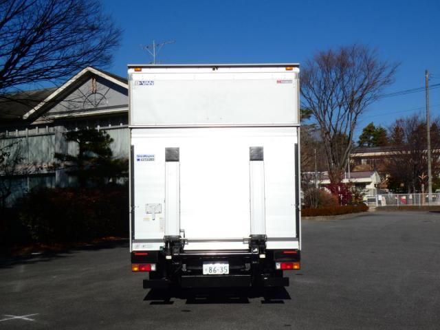 MITSUBISHI CANTER 2017 Image 31