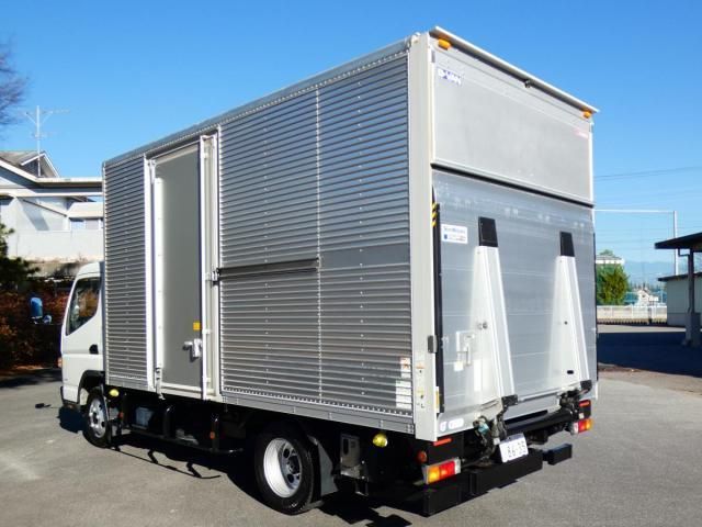 MITSUBISHI CANTER 2017 Image 31