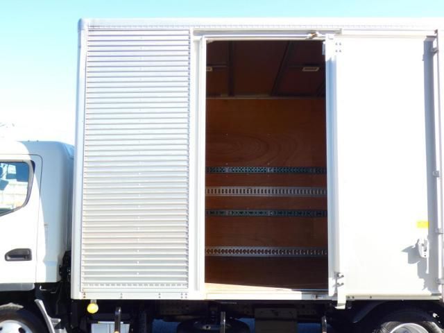 MITSUBISHI CANTER 2017 Image 31