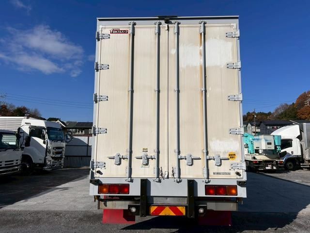 ISUZU GIGA 2016 Image 31