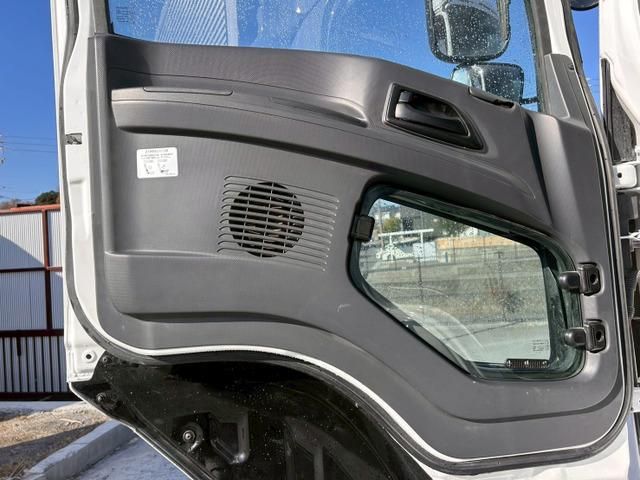 ISUZU GIGA 2016 Image 31