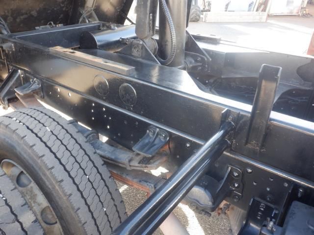 ISUZU FORWARD 2011 Image 31