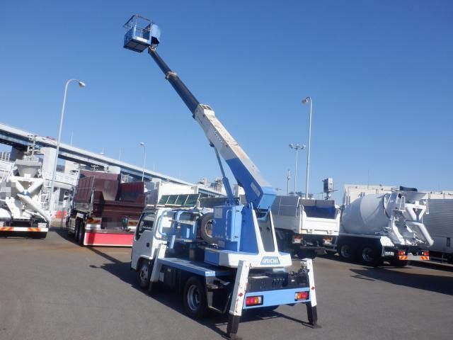 ISUZU ELF 2005 Image 31