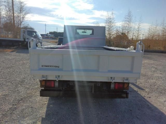 ISUZU ELF 2017 Image 31