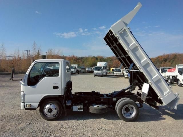 ISUZU ELF 2017 Image 31