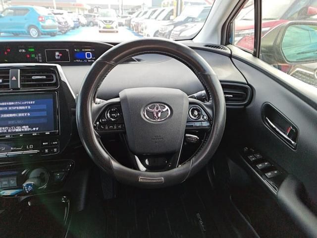 TOYOTA PRIUS 2018 Image 31