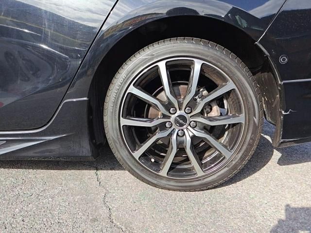 TOYOTA PRIUS 2018 Image 31