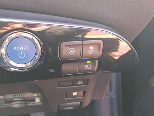 TOYOTA PRIUS 2018 Image 31