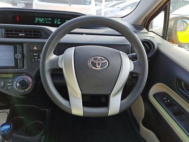TOYOTA AQUA 2013 Image 31