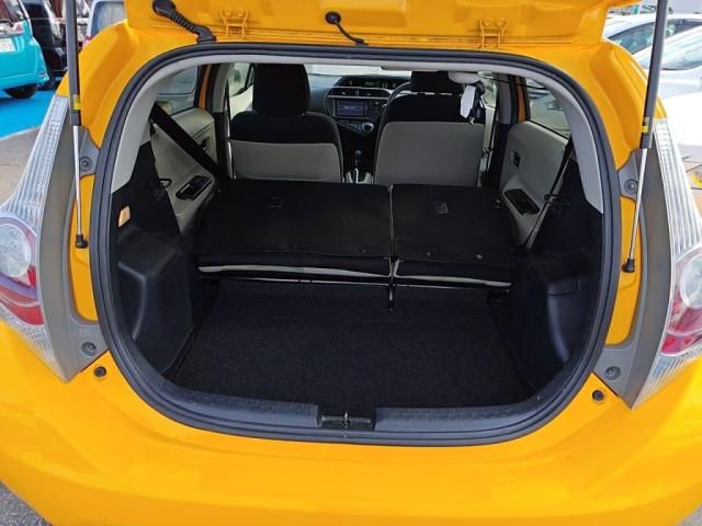 TOYOTA AQUA 2013 Image 31