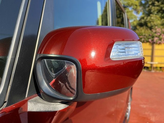 HONDA N BOX 2015 Image 31