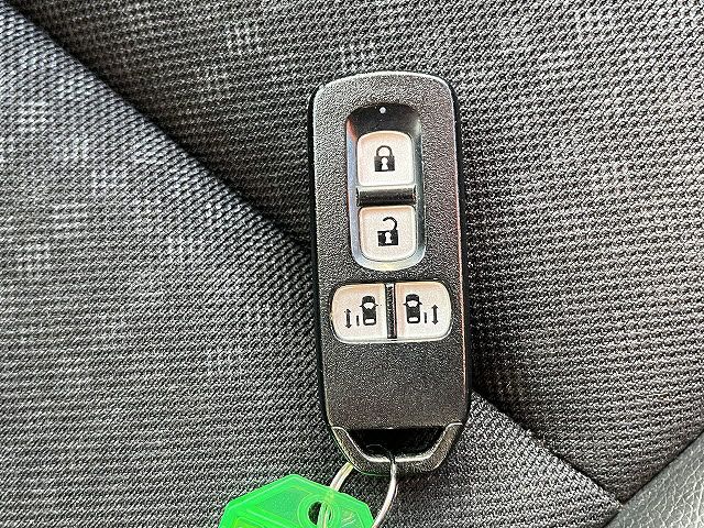 HONDA N BOX 2015 Image 31