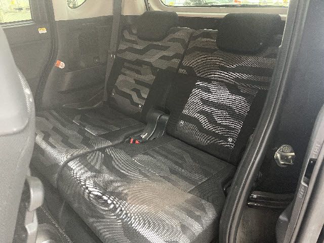 DAIHATSU TANTO FAN CROSS 2023 Image 31