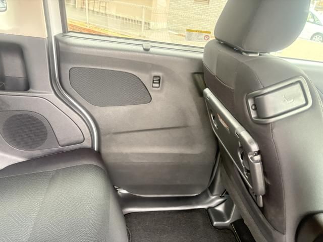 NISSAN ROOX 2023 Image 31