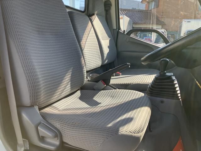 HINO DUTRO 2013 Image 31