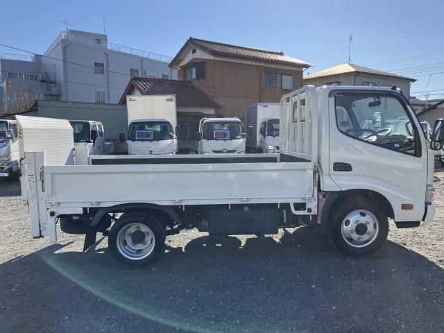 HINO DUTRO 2013 Image 31