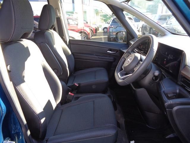 NISSAN SERENA  WG 2023 Image 31