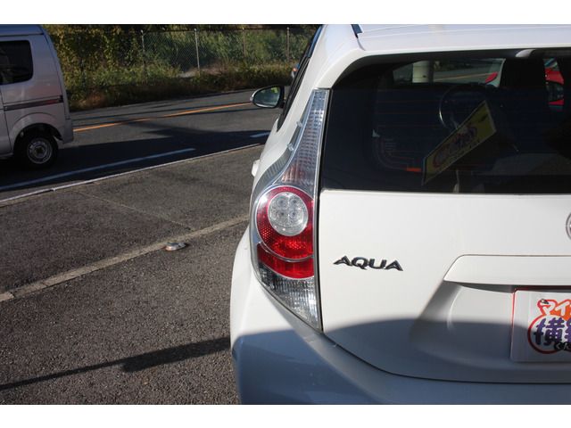 TOYOTA AQUA 2014 Image 31