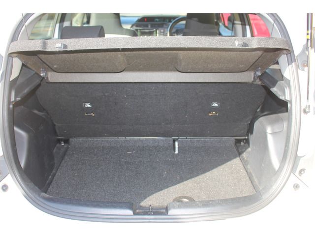 TOYOTA AQUA 2014 Image 31