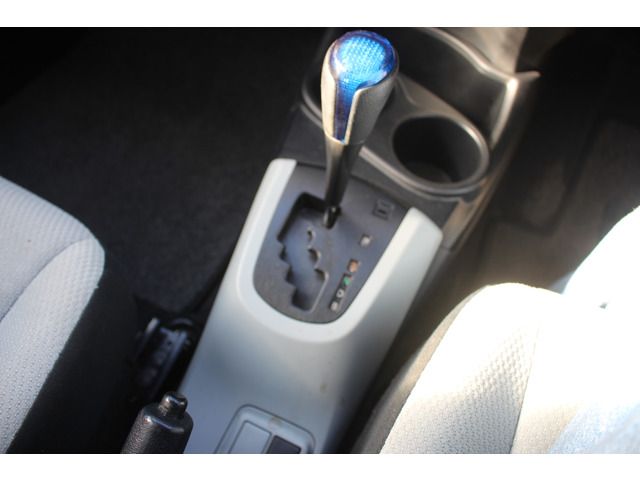 TOYOTA AQUA 2014 Image 31