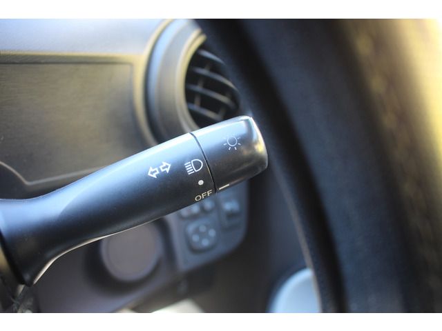 TOYOTA AQUA 2014 Image 31